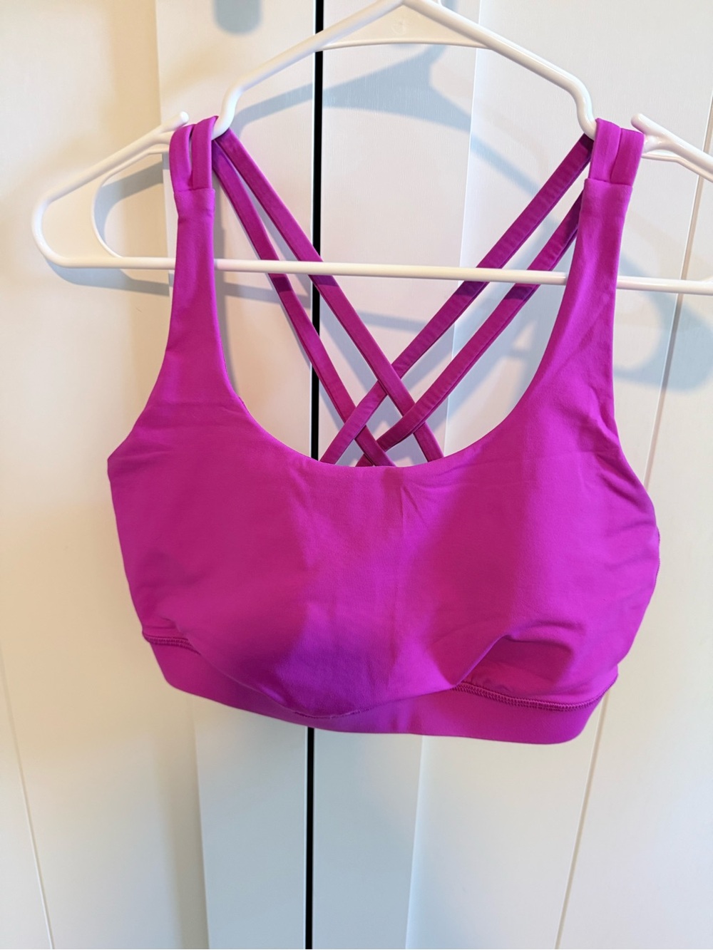 Lululemon bright pink sports bra, size 10 with pads, like new
